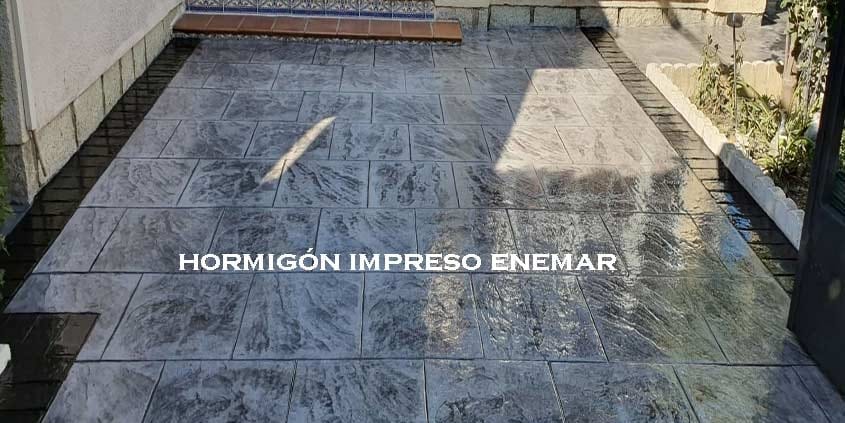 Obra hormigón impreso en Cobisa